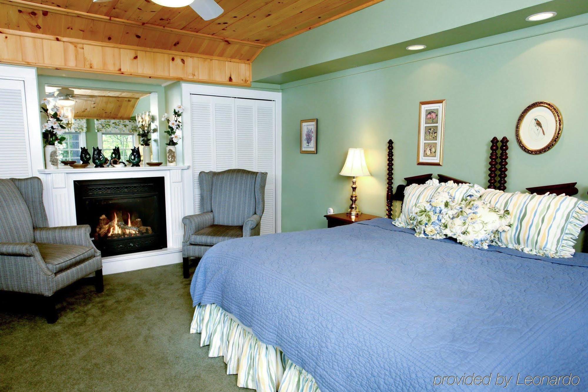 לינה וארוחת בוקר Holderness The Manor On Golden Pond מראה חיצוני תמונה
